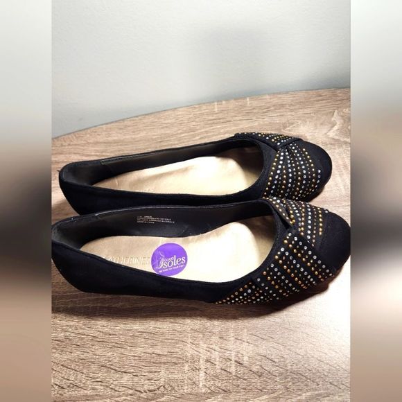NEW CATHARINES BALLET SUEDE FLATS BLACK COLOR SIZE 11.. - Picture 1 of 3
